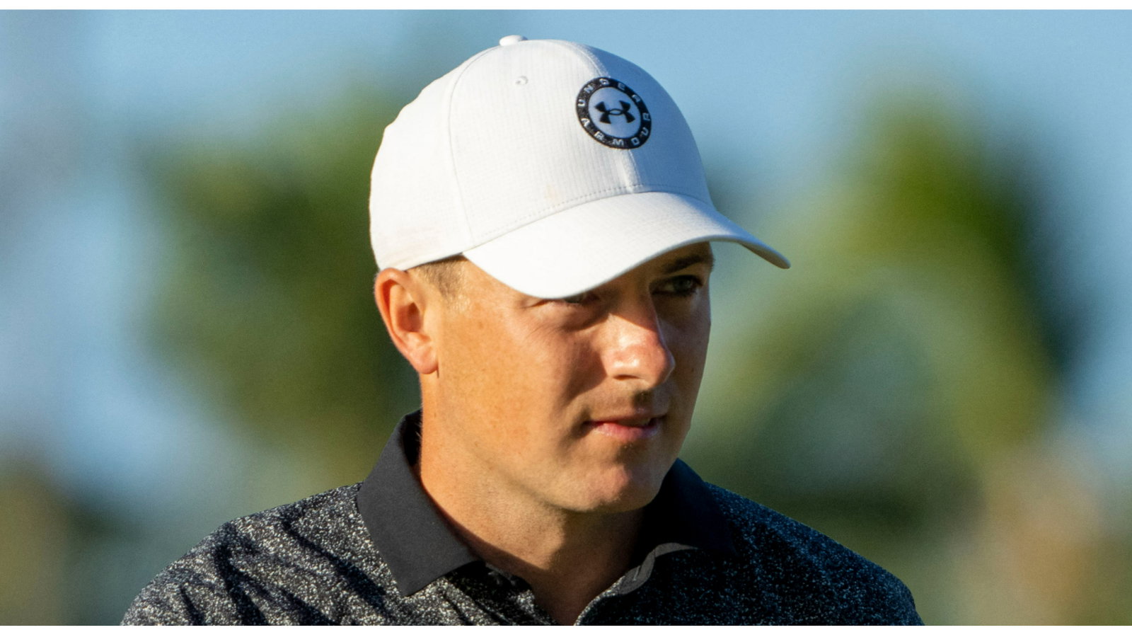 Sony Open R1 | Jordan Spieth shoots 64 with round that included WILD par save